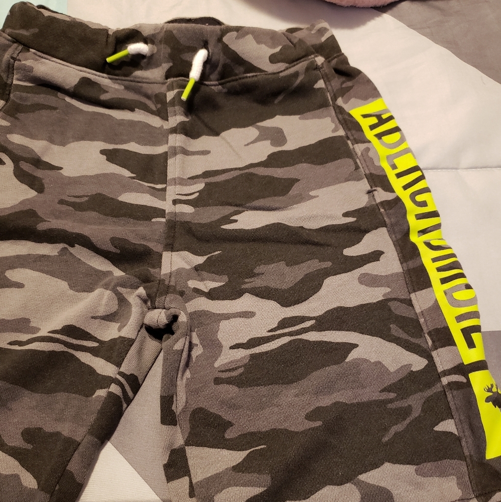 Boys abercrombie shorts